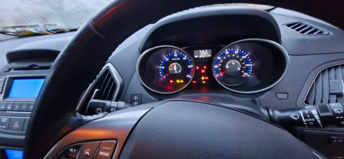 Hyundai ix35 - Image 2