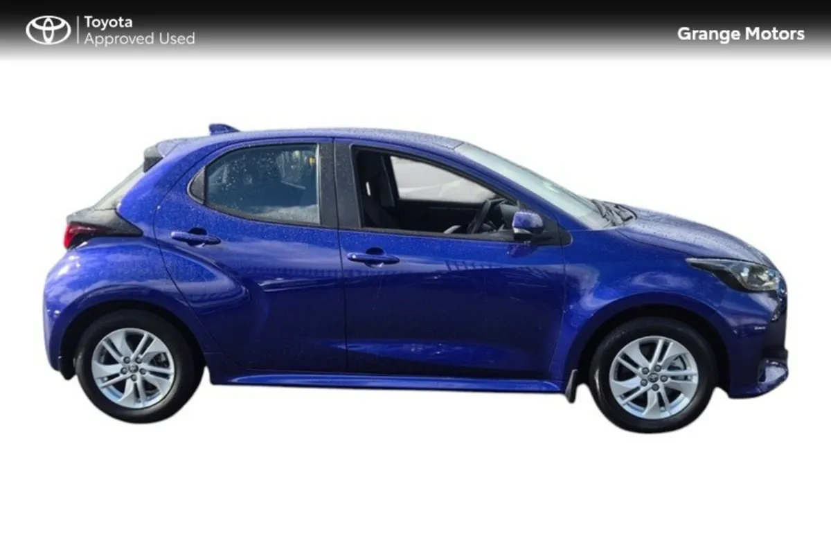 Toyota Yaris HYBRID 1.5 LUNA 5DR - Image 4