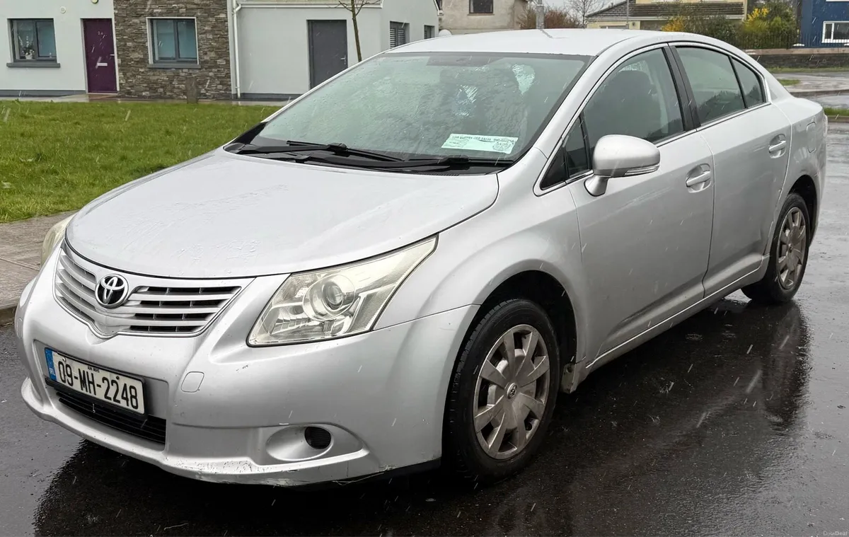 Toyota Avensis 2009 - Image 2