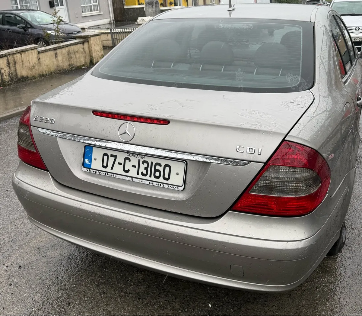 E220 Mercedes 2007 - Image 2