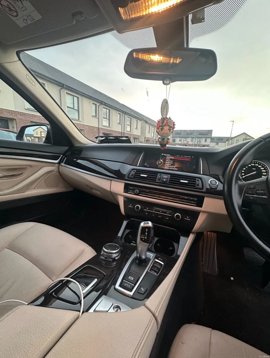 BMW 5-Series 2016 | 520d Auto Luxury - Image 4
