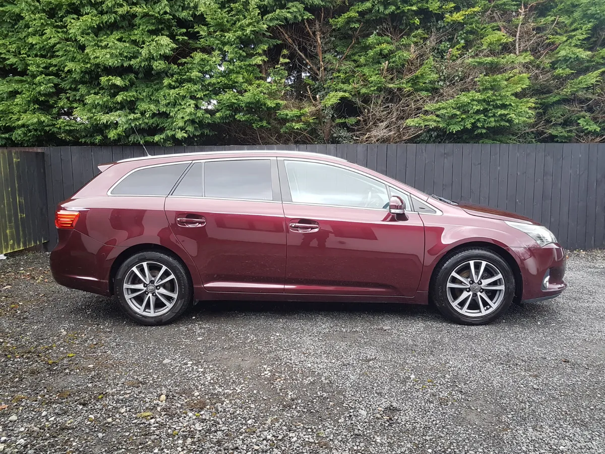 AVENISIS  TOURER... NCT TODAY.. HIGH SPEC - Image 3