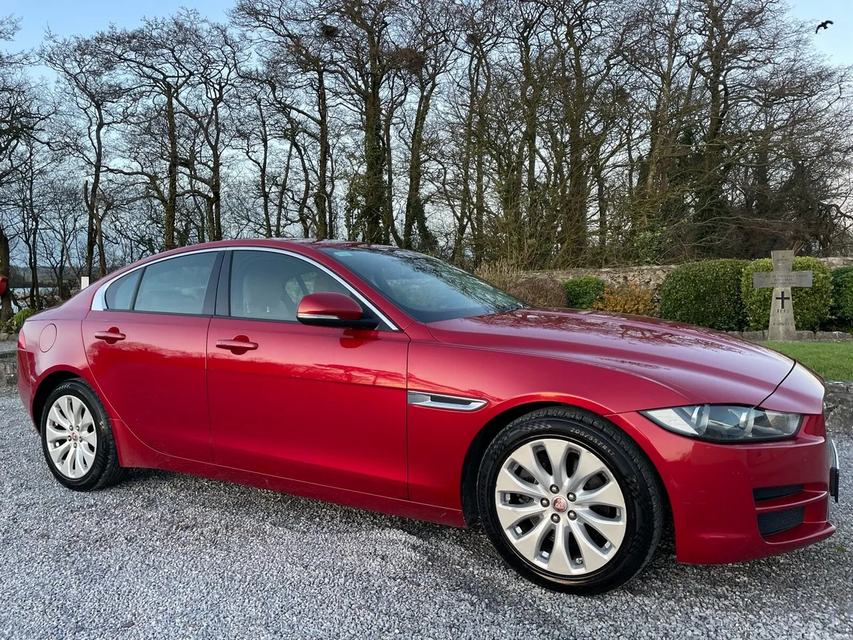 Jaguar XE - Image 1