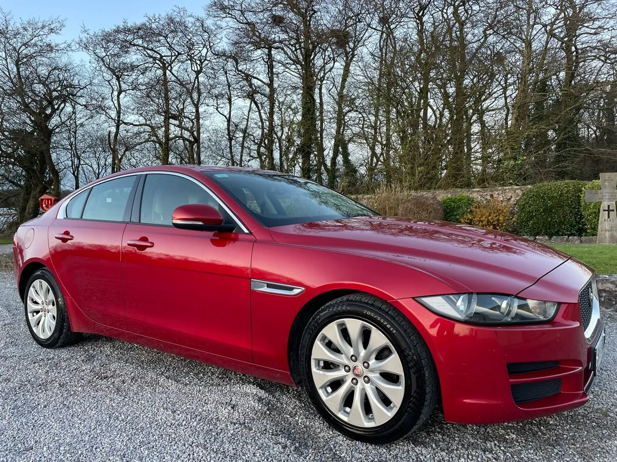 Jaguar XE - Image 6