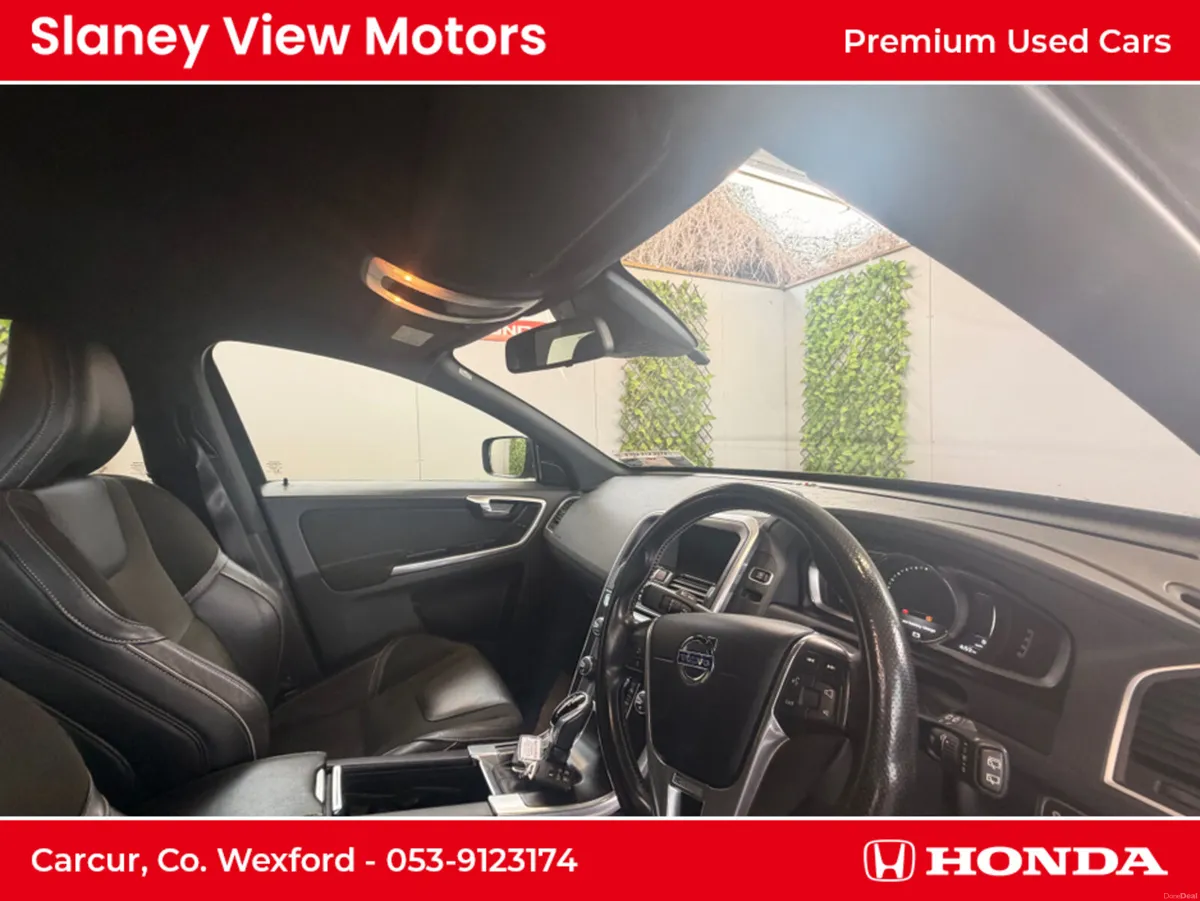 Volvo XC60 2.0 D4 R-DESIGN NAV 190BHP 5DR - Image 4
