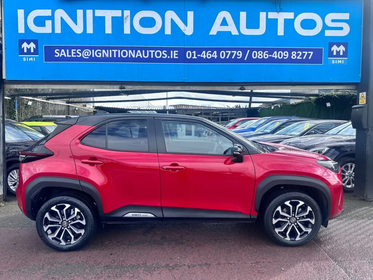 Toyota Yaris Cross HYBRID/PETROL, LUNA SPORT, AUTO - Image 2