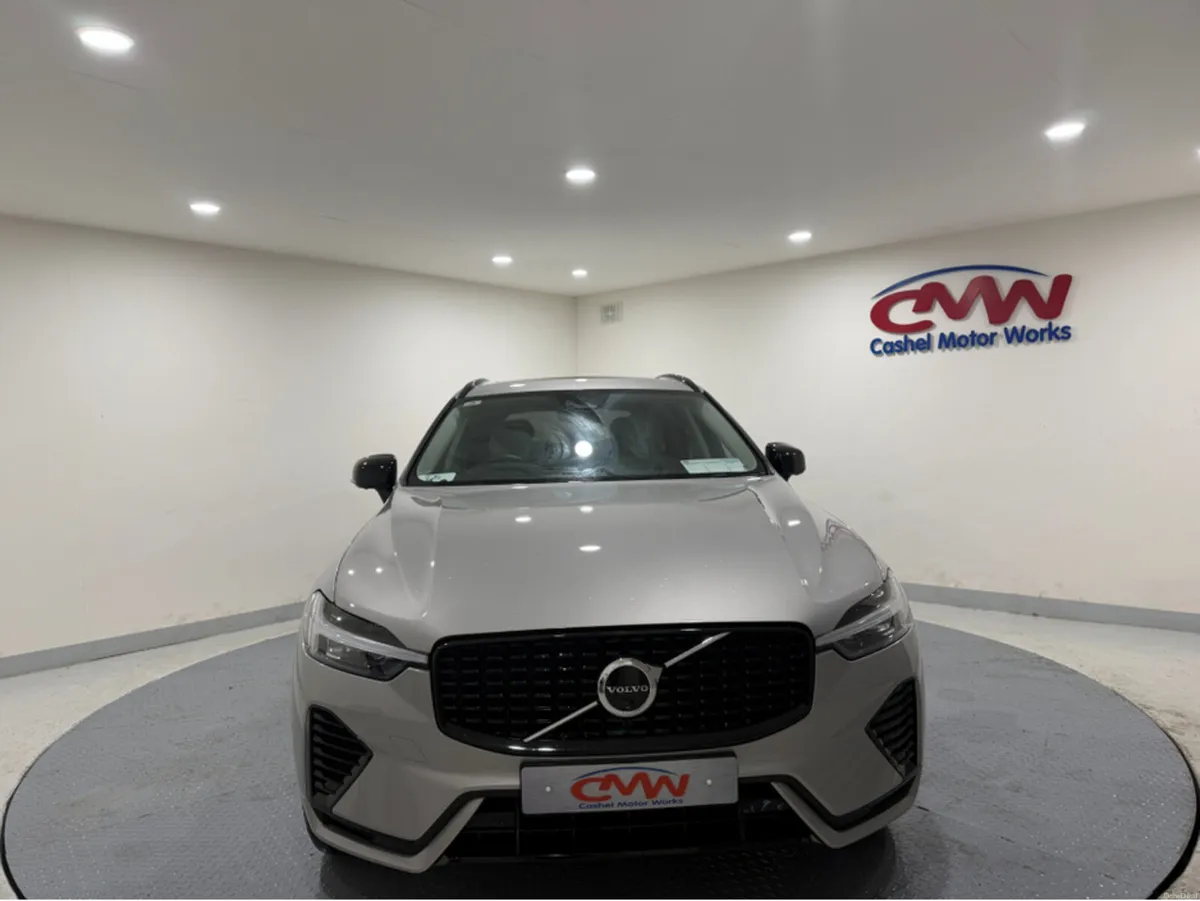 Volvo XC60 PLUS T6 RECHARGE AWD**FULL LEATHER**PAN - Image 2