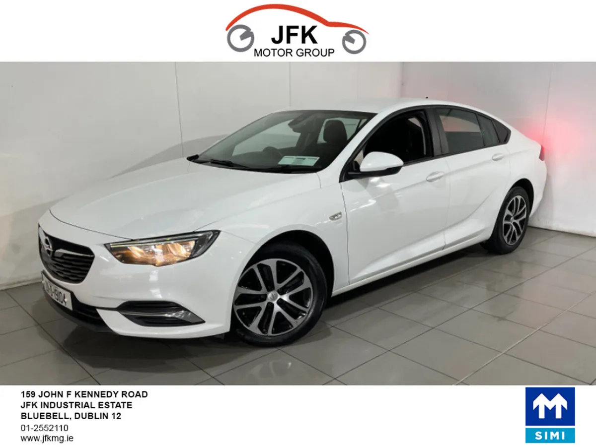 Opel Insignia CLOSED GOOD FRIDAY AND EASTER SATURD - Image 1