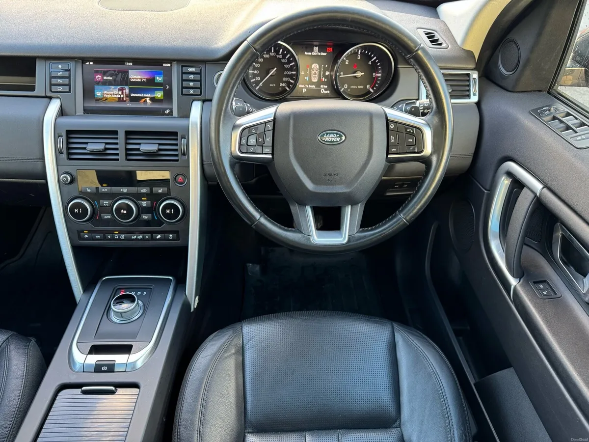Landrover Discovery Sport 2.0 TD4 SE 7 Seater - Image 4