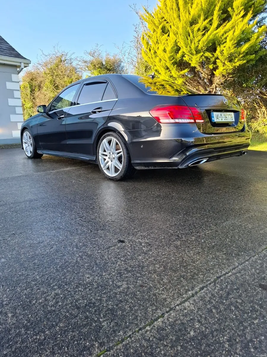 Mercedes-Benz E-Class 2014 - Image 3