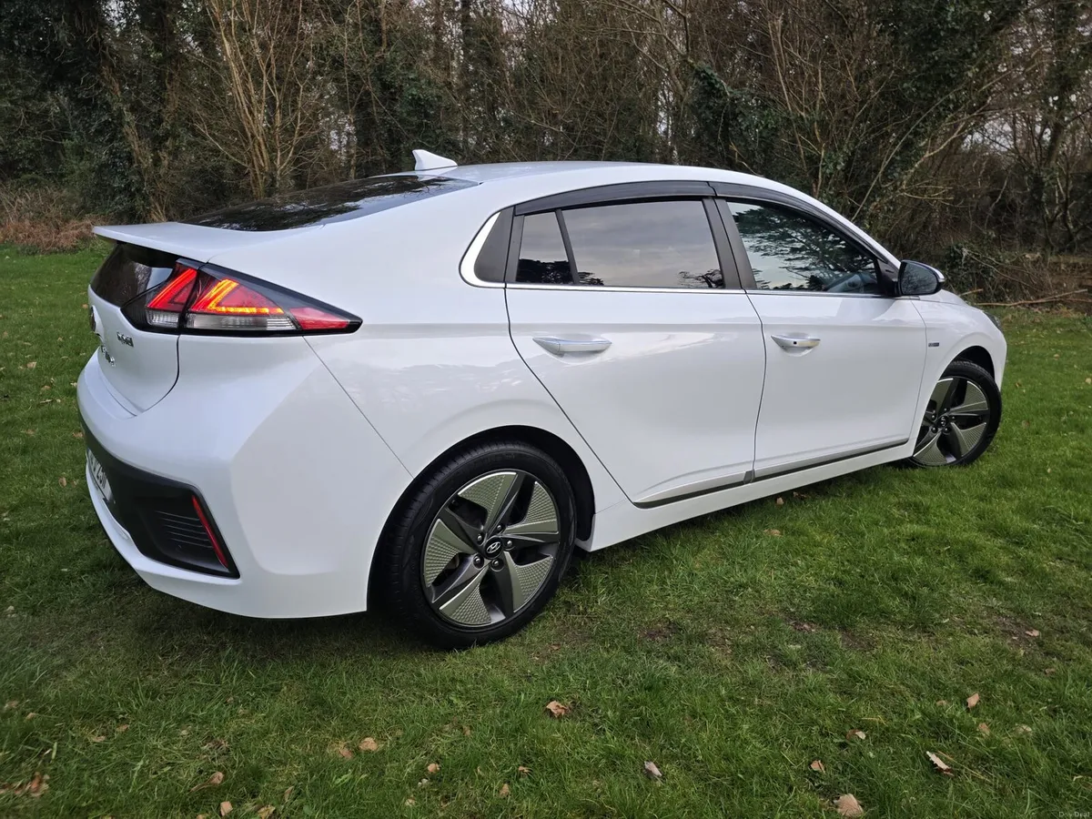 HYUNDAY IONIQ 2019 1.6 PETROL HYBRID SELF CHARGING - Image 2