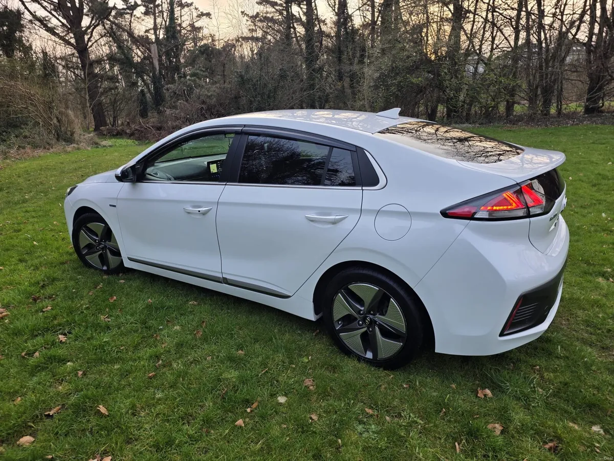 HYUNDAY IONIQ 2019 1.6 PETROL HYBRID SELF CHARGING - Image 4