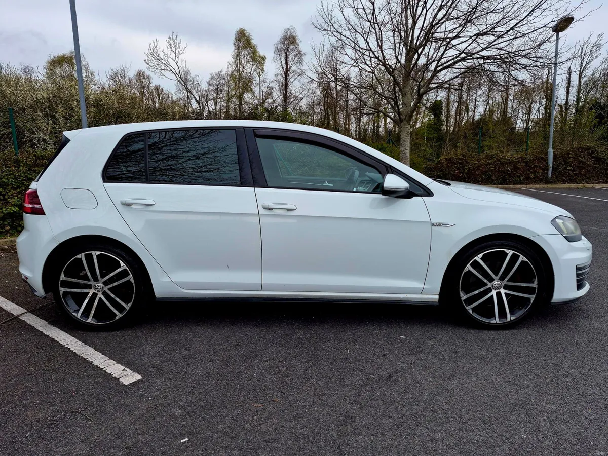 2013 VOLKSWAGEN GOLF 2.0 GTD DSG - Image 4