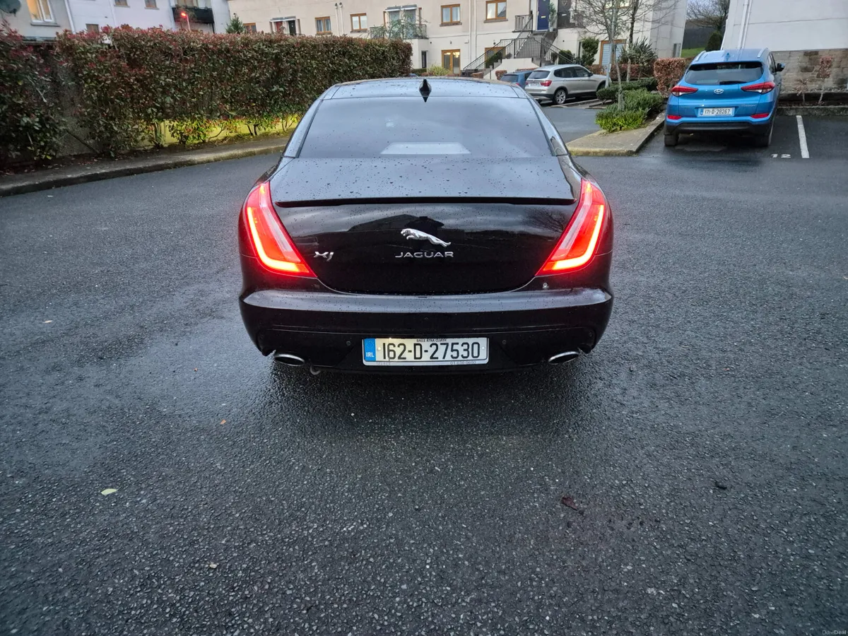 Jaguar XJ 2016. 3.0 Diesel. R Sport. - Image 2
