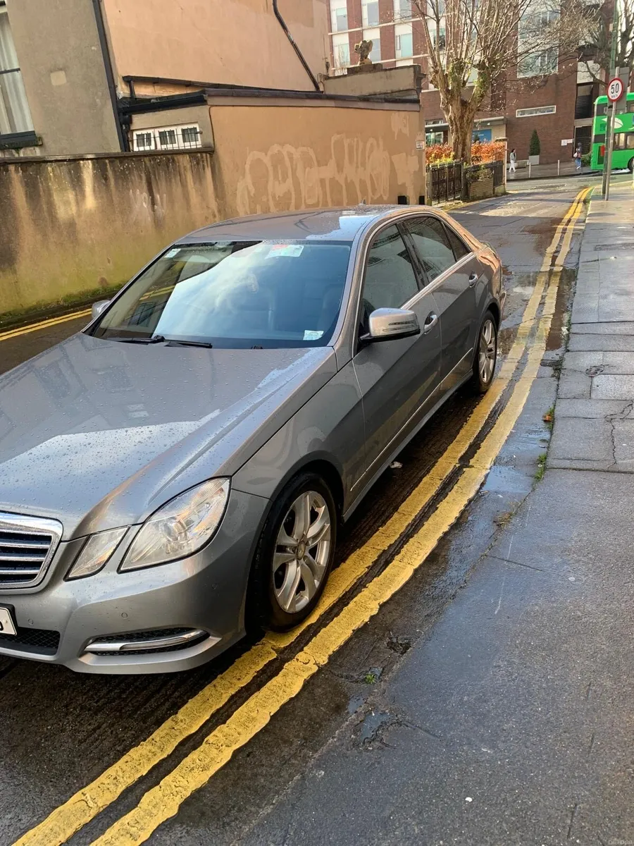 Mercedes E300 Hybrid Diesel - Image 4