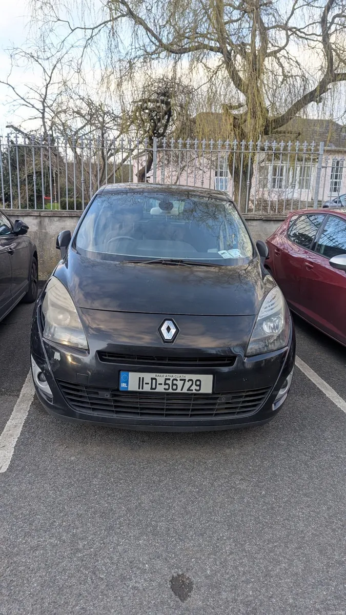 Renault Grand Scenic 2011 - Image 1