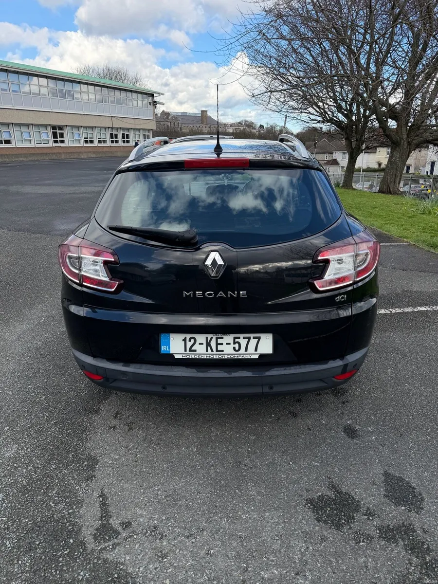 Renault megane 1.5 tdci fresh nct 1/27 tax 5/26 - Image 4