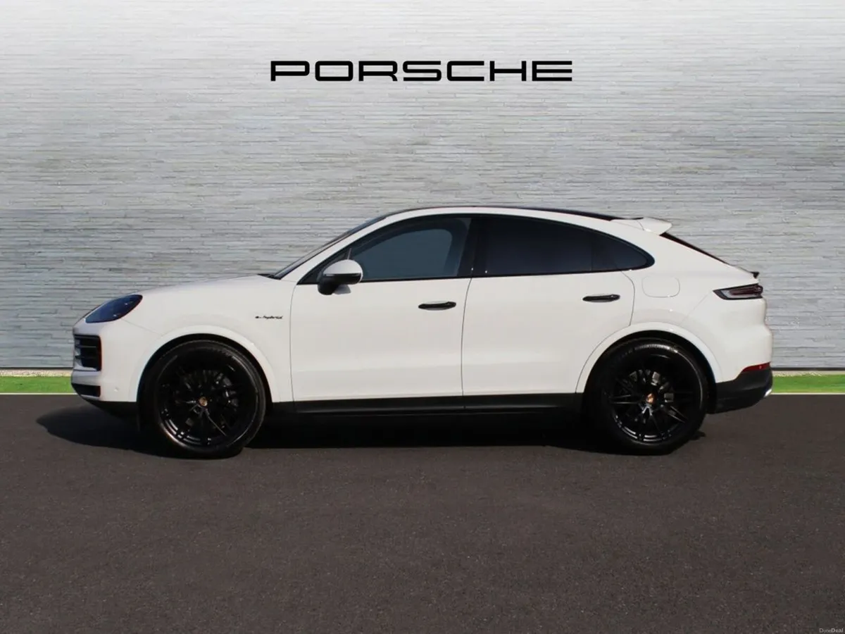Porsche Cayenne Coupe E-Hybrid (New) - Image 4