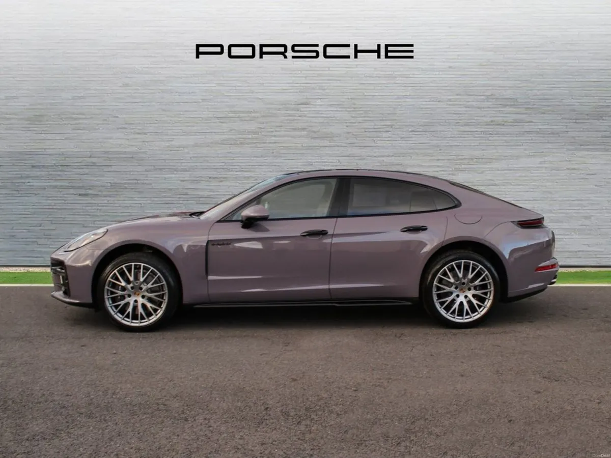 Porsche Panamera 4 E-Hybrid (New) - Image 4