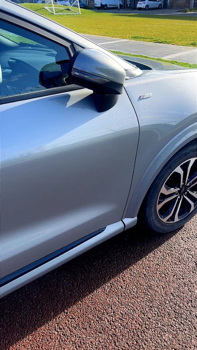 Ford Puma  ST -Line 2022 - Image 2