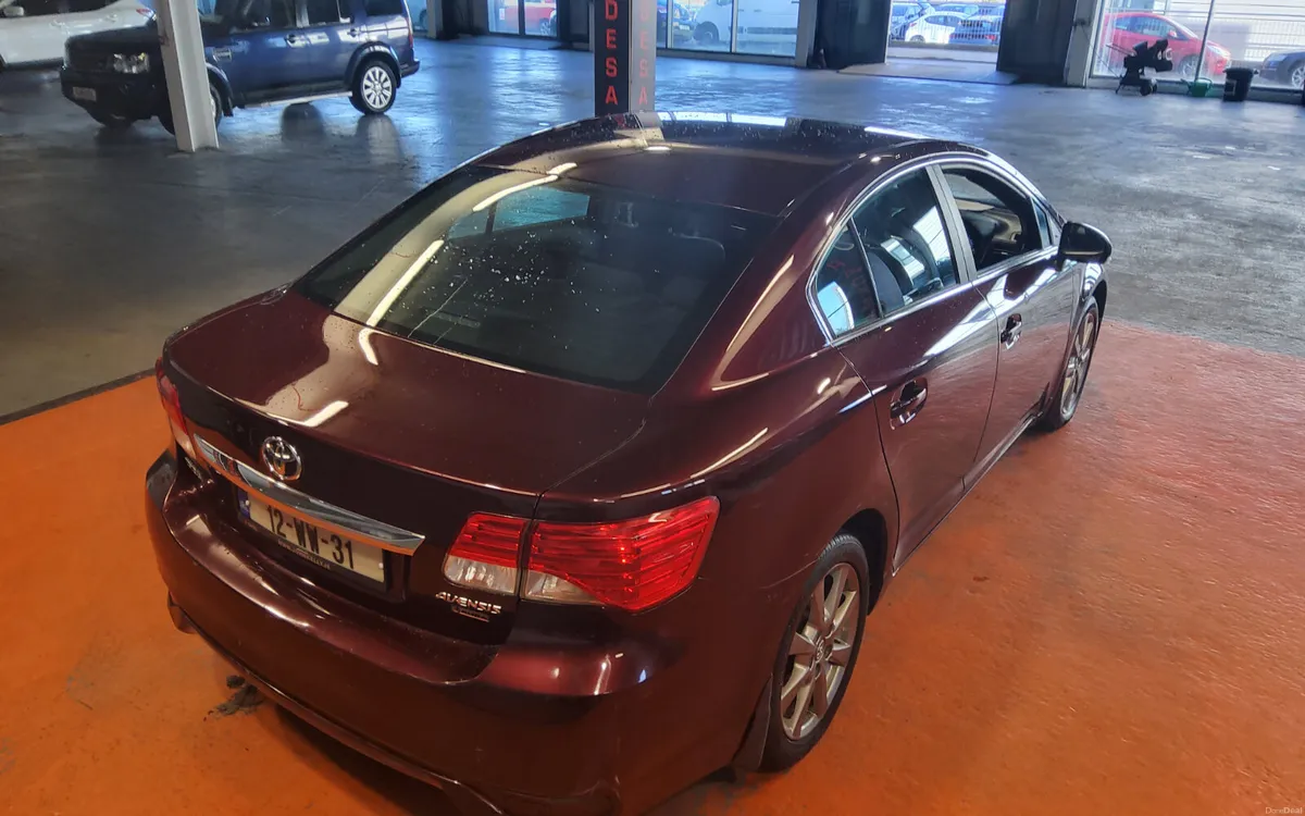 Toyota Avensis 2012 - Image 3