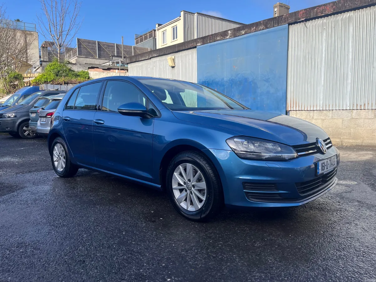 2016 VOLKSWAGEN GOLF, ONLY 28,000KLM'S, AUTOMATIC - Image 1