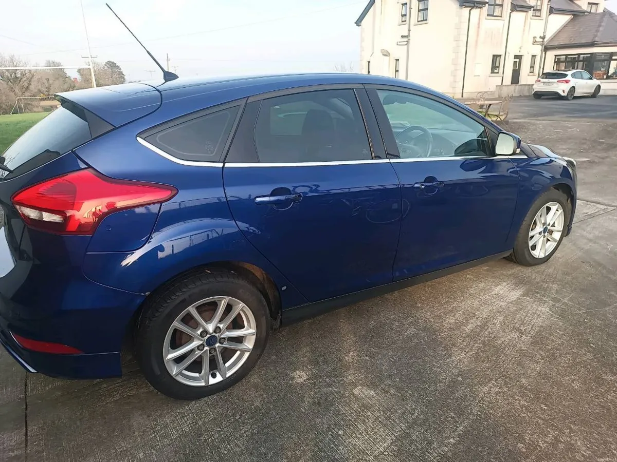 Ford Focus 2016, 1.5L Diesel - Image 3