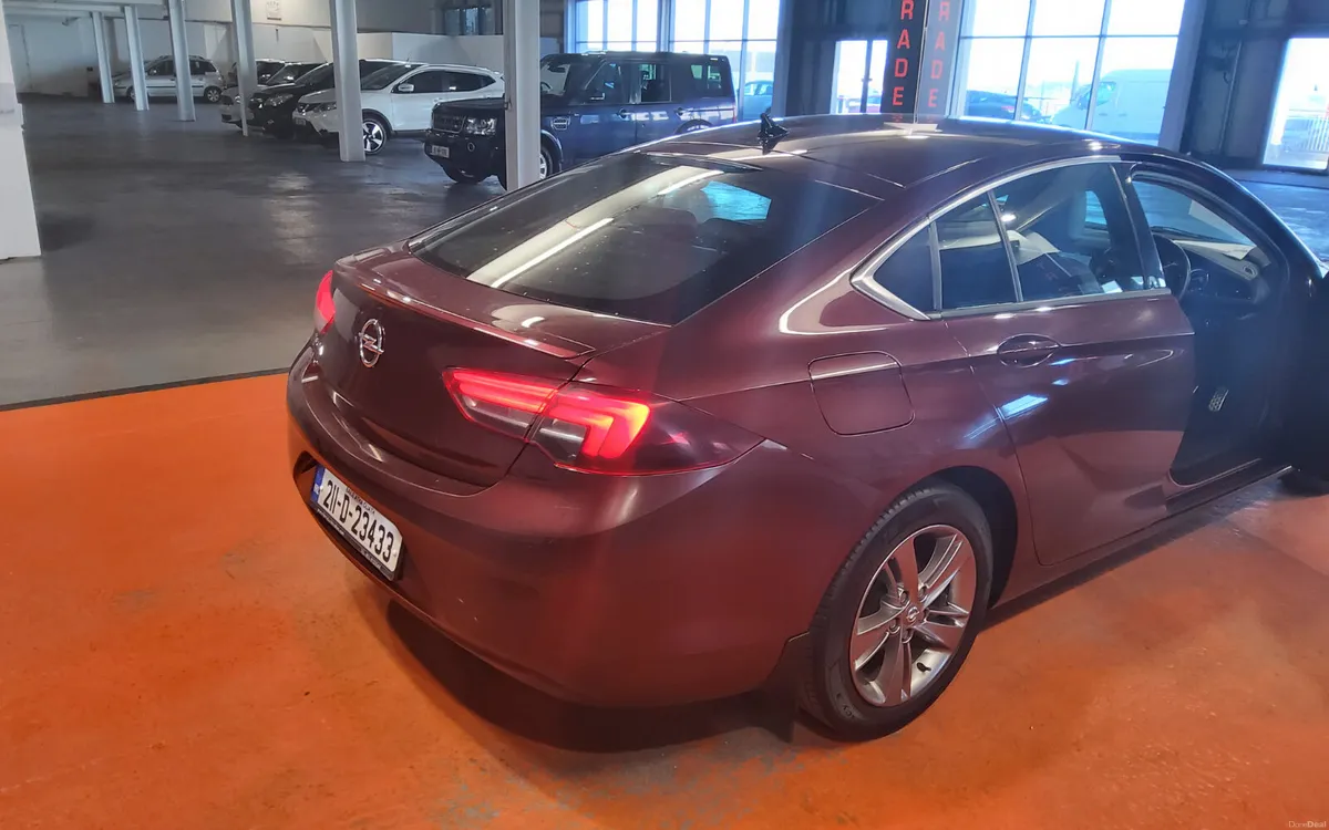 Opel Insignia 2021 - Image 4