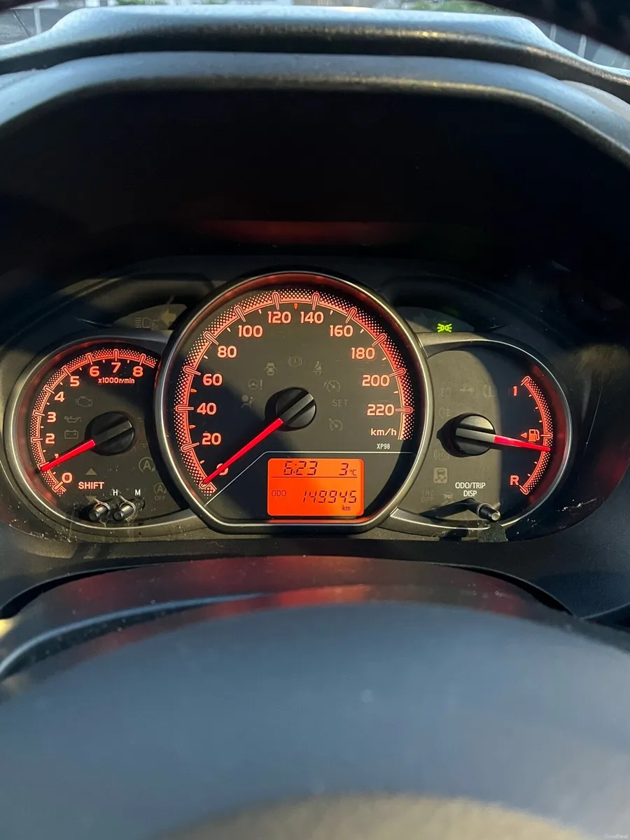 Toyota Yaris 1.0 Petrol - Image 4