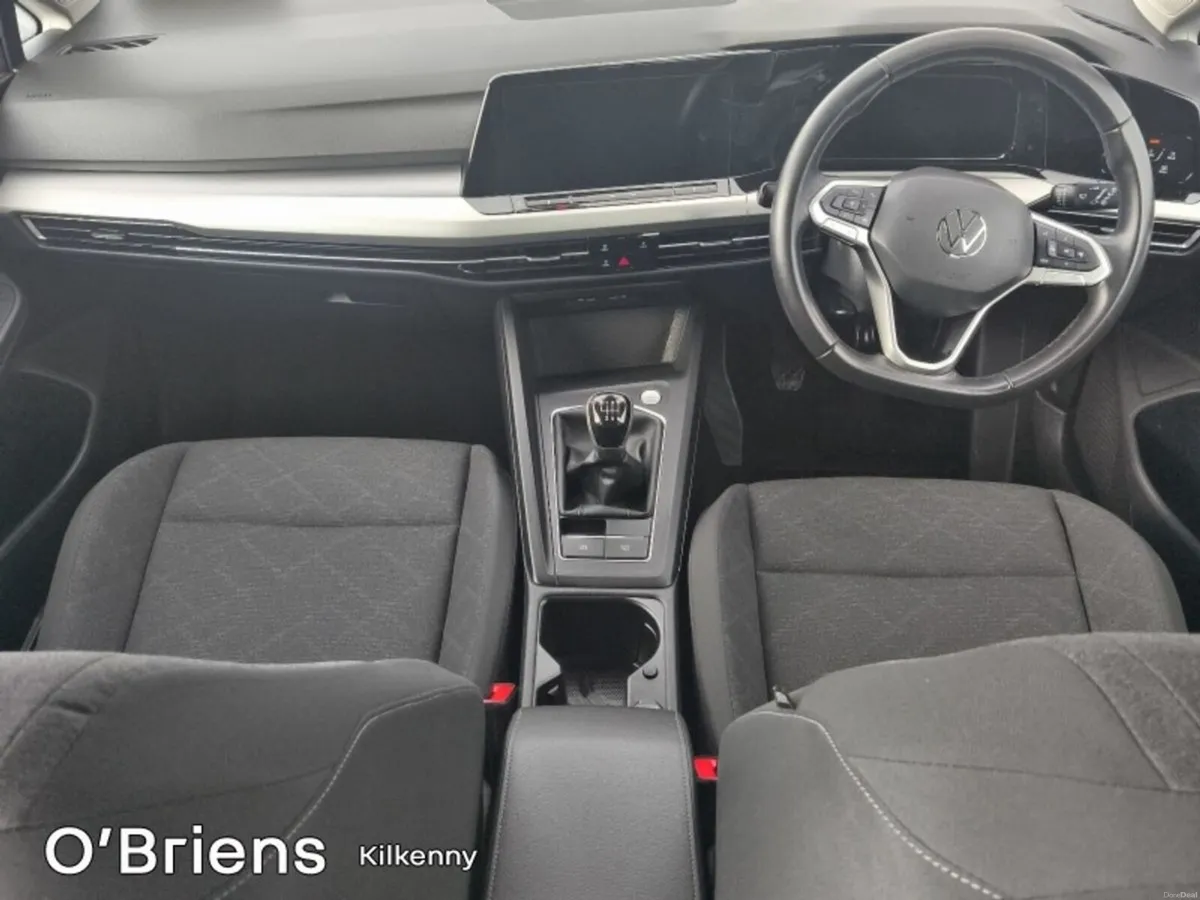 Volkswagen Golf LIFE 2.0 TDI 115 BHP 5DR *1 OWENER - Image 2