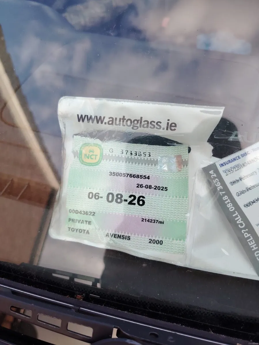 Toyota Avensis 2000 - Image 1