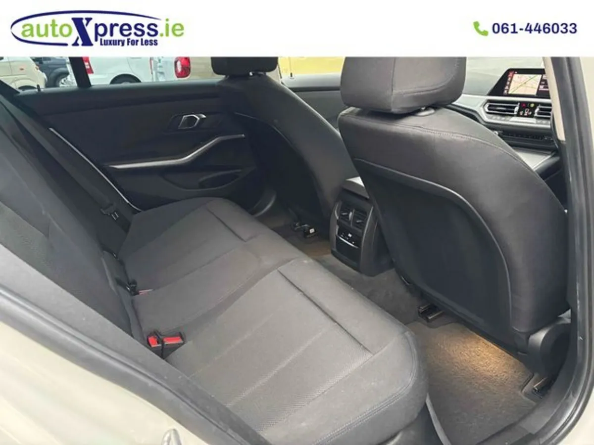 BMW 3-Series XDRIVE 4WD - Image 4