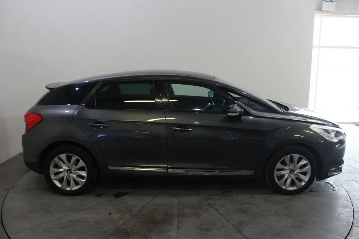 DS Automobiles DS 5 1.6 HDi 120 DSTYLE - TENDER 35 - Image 4