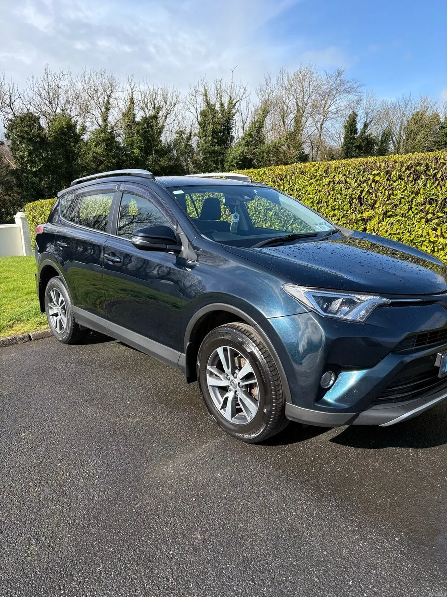 Toyota Rav 4 luna sport - Image 1