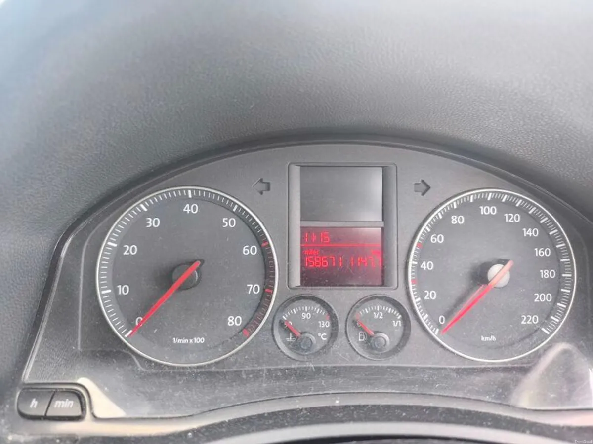 2006 Volkswagen Golf - Image 4