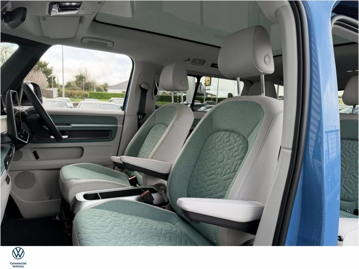 Volkswagen ID.Buzz LWB 7 SEAT EDITION 86KWH 280HP - Image 4