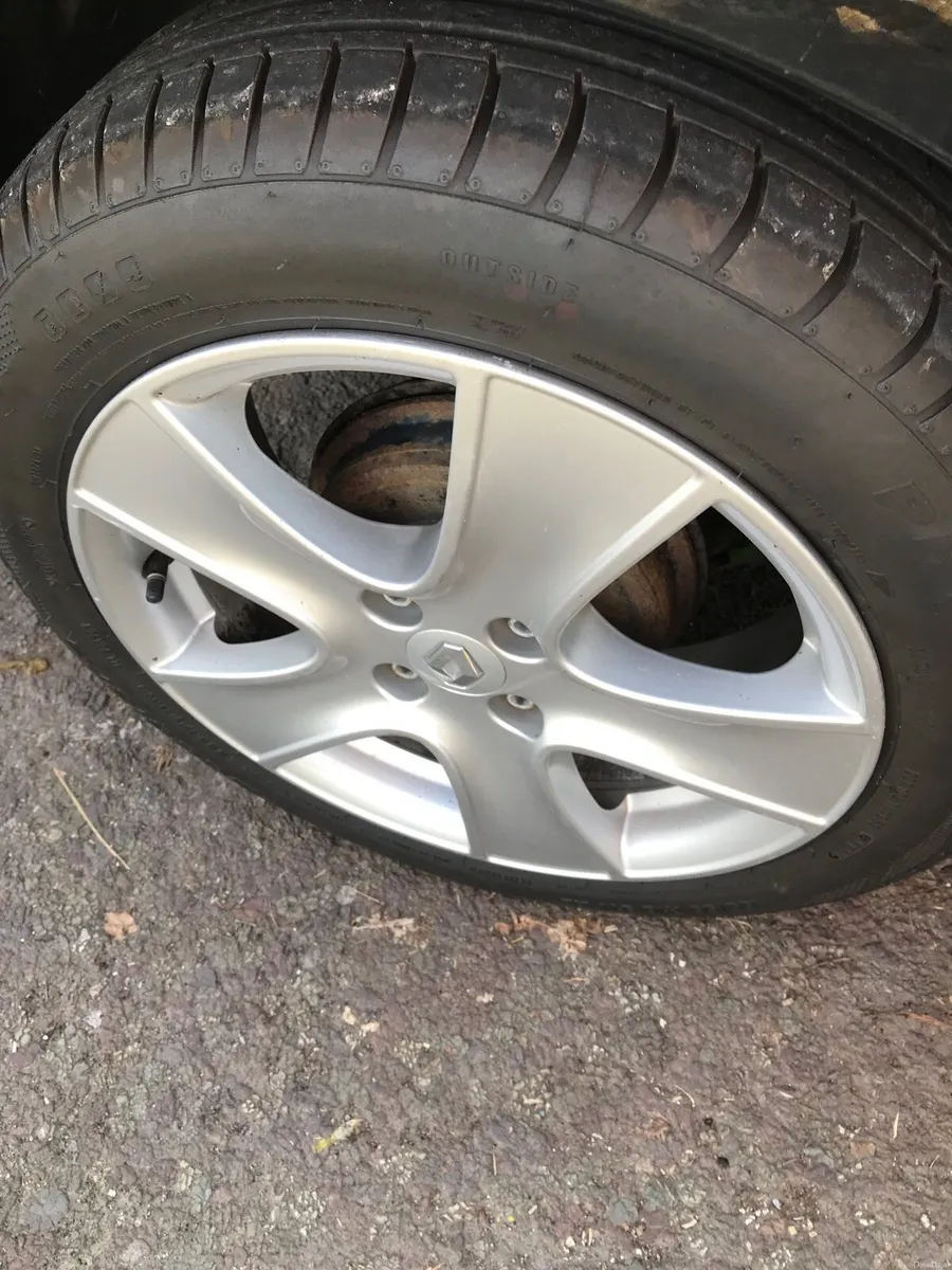 Renault Clio - Image 3