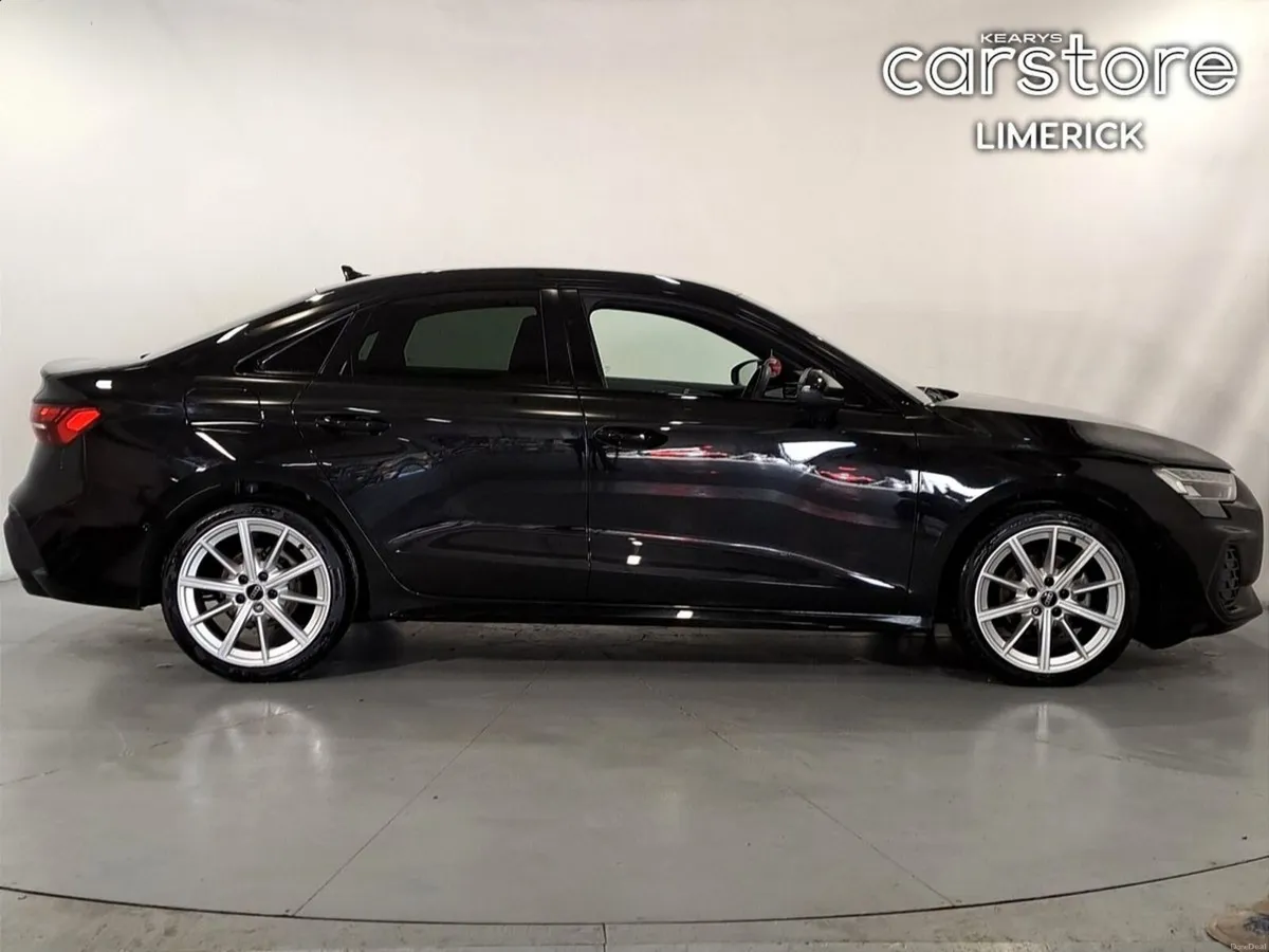 Audi A3 A3 SAL 30 TDI 115HP S Line - Image 2