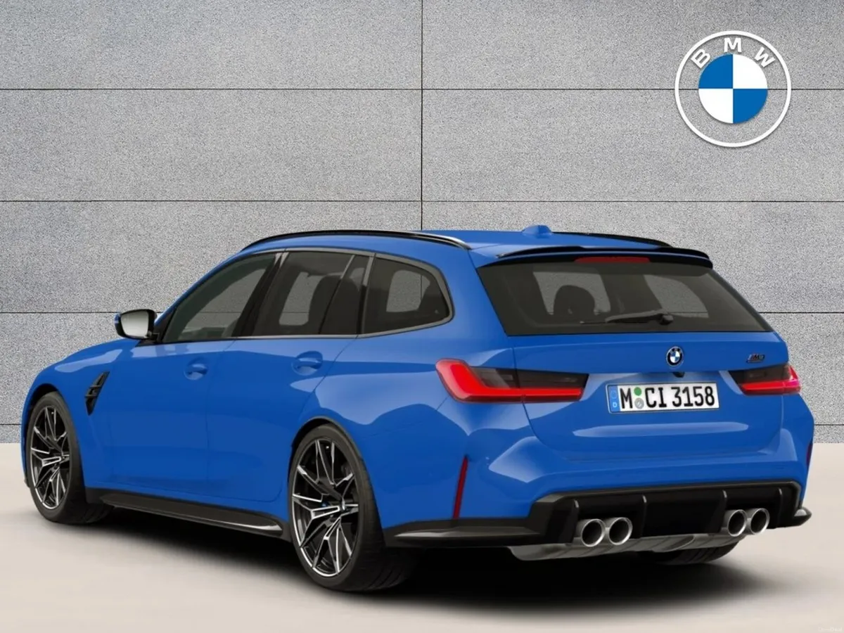BMW M3 Touring xDrive Individual Voodoo Blue - Image 2