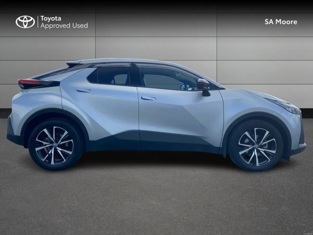 Toyota C-HR HYBRID SPORT - Image 3