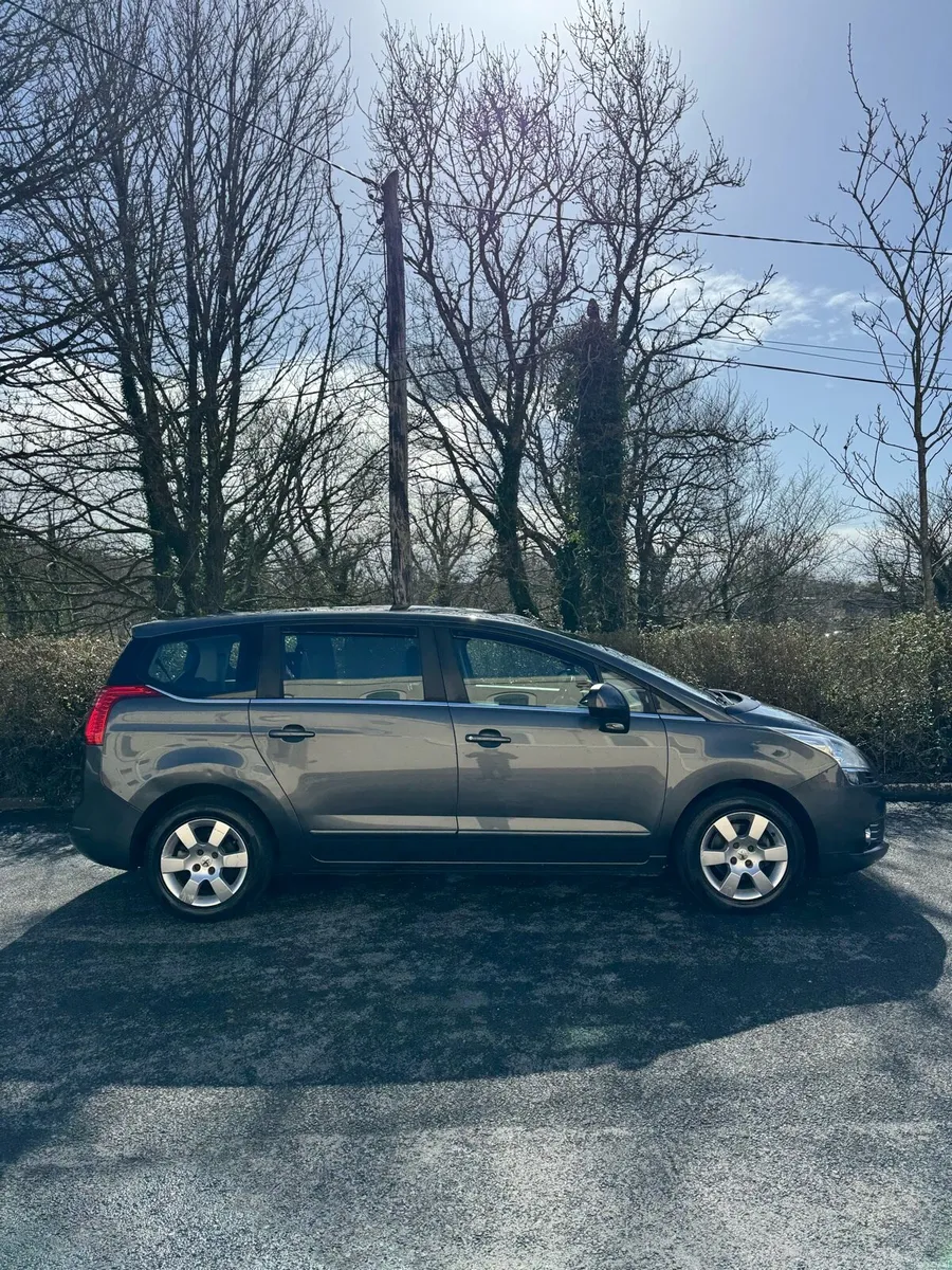 2010 Peugeot 5008 Diesel 7 Seater - Image 2