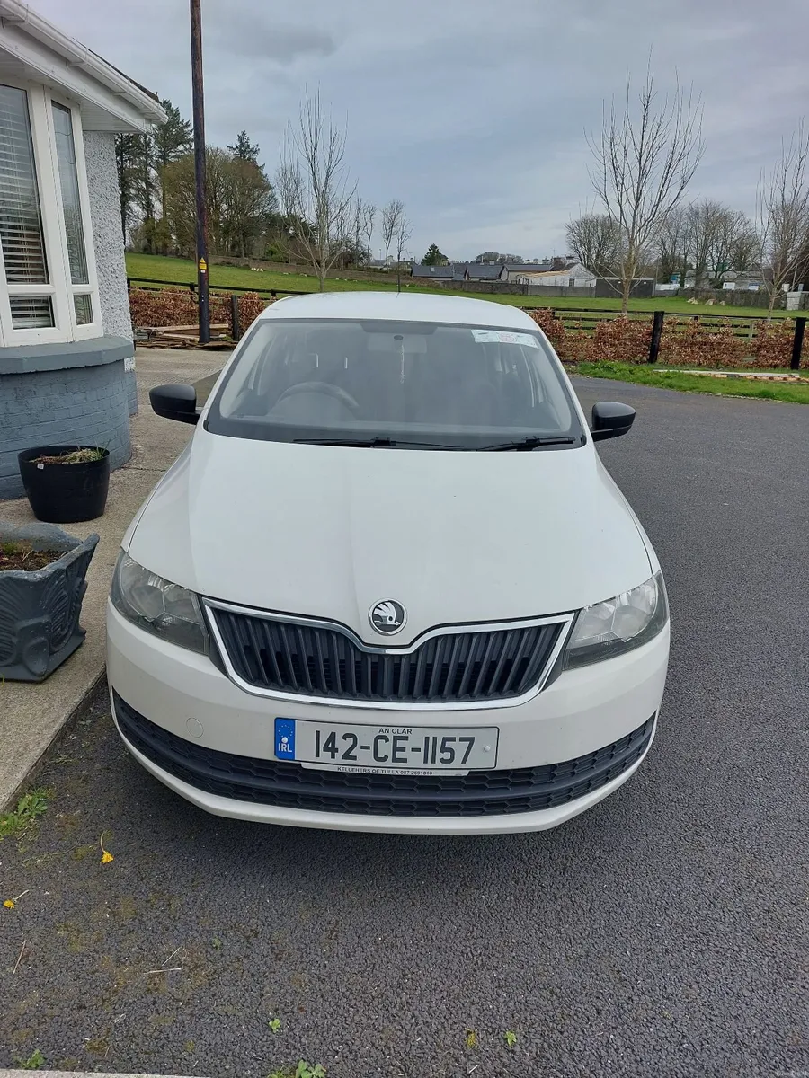 Skoda Rapid 2014 - Image 2