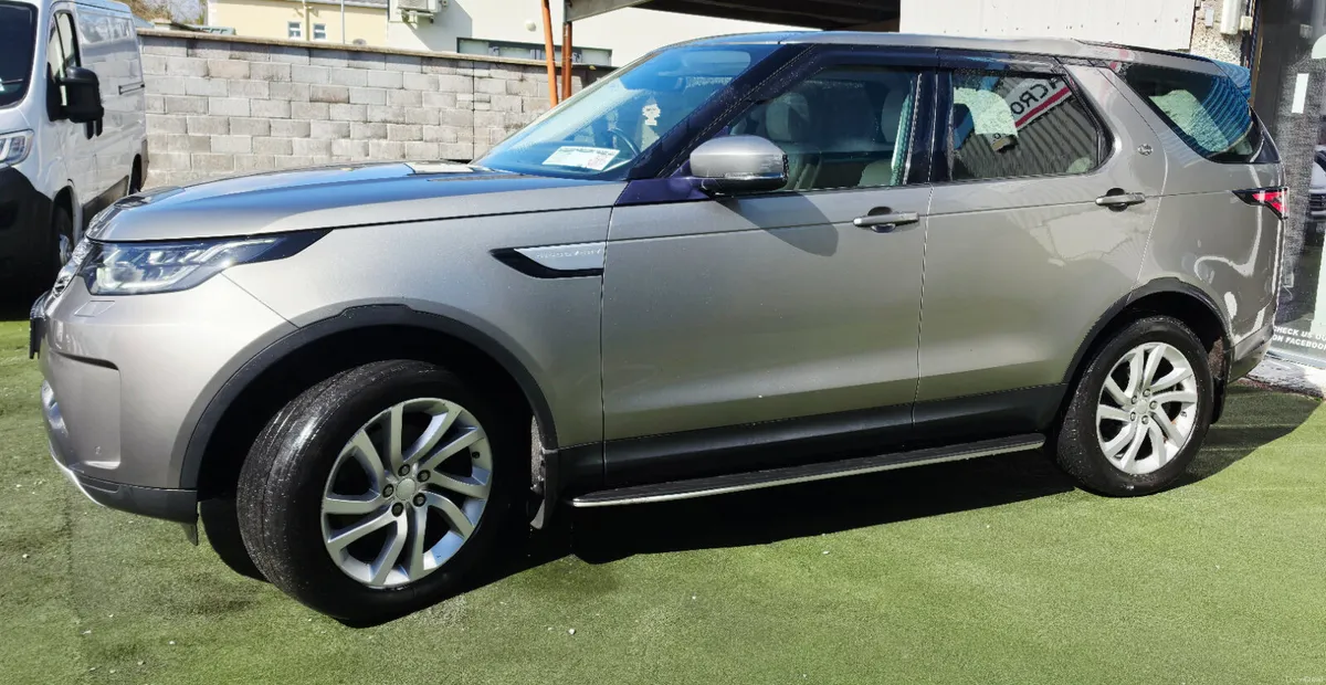 Land Rover Discovery HSE 4X4 AUTO 2.0TD 180BHP - Image 2