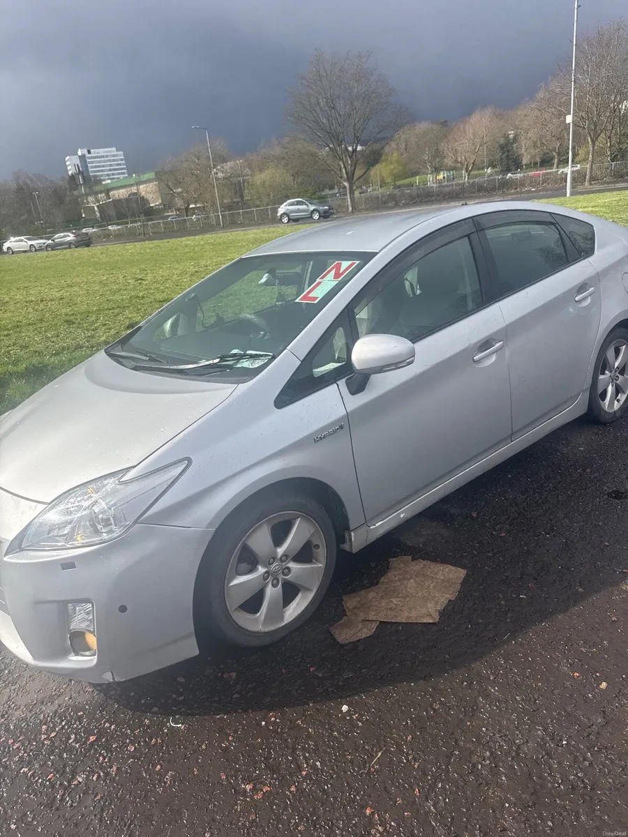 Toyota Prius 2011 - Image 3