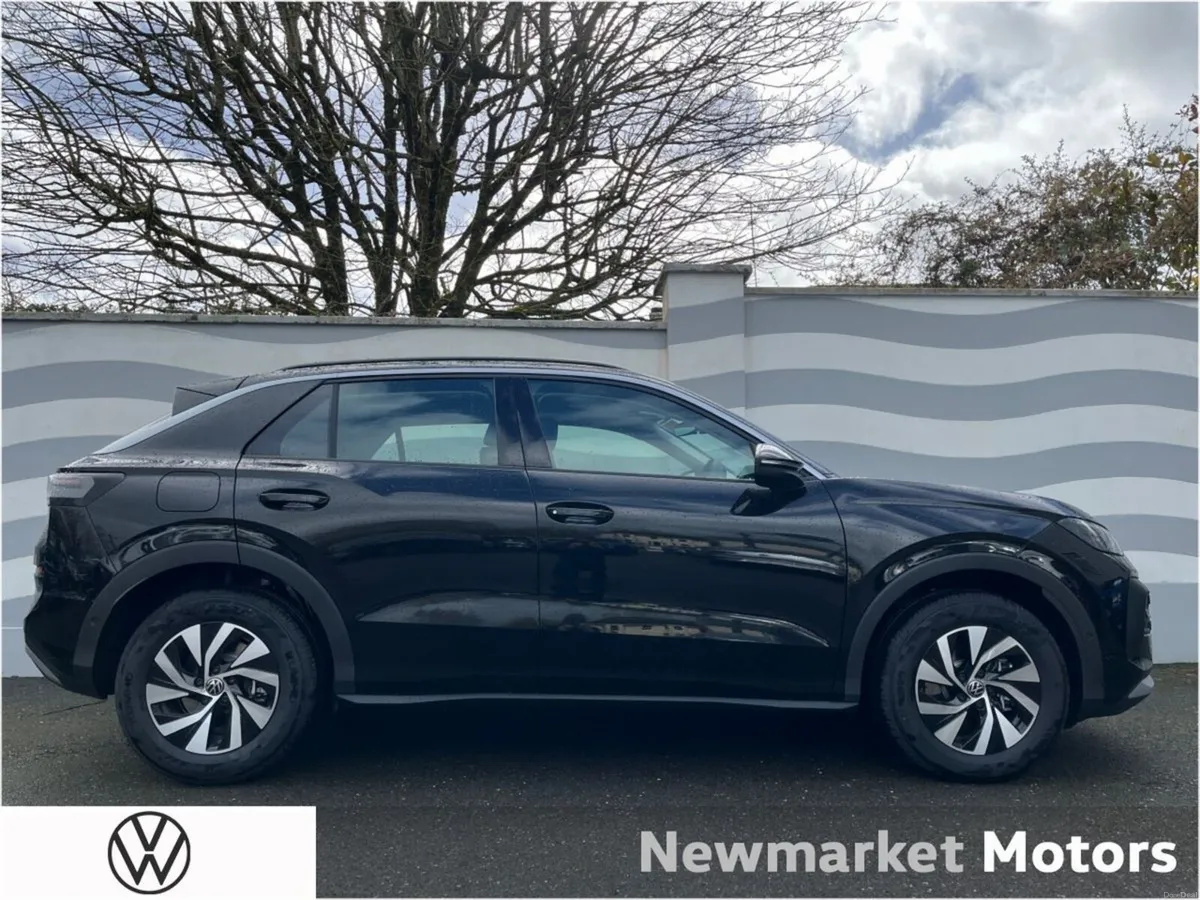 Volkswagen T-Roc 1.5TSI 116BHP AUTOMATIC NEW MODEL - Image 4