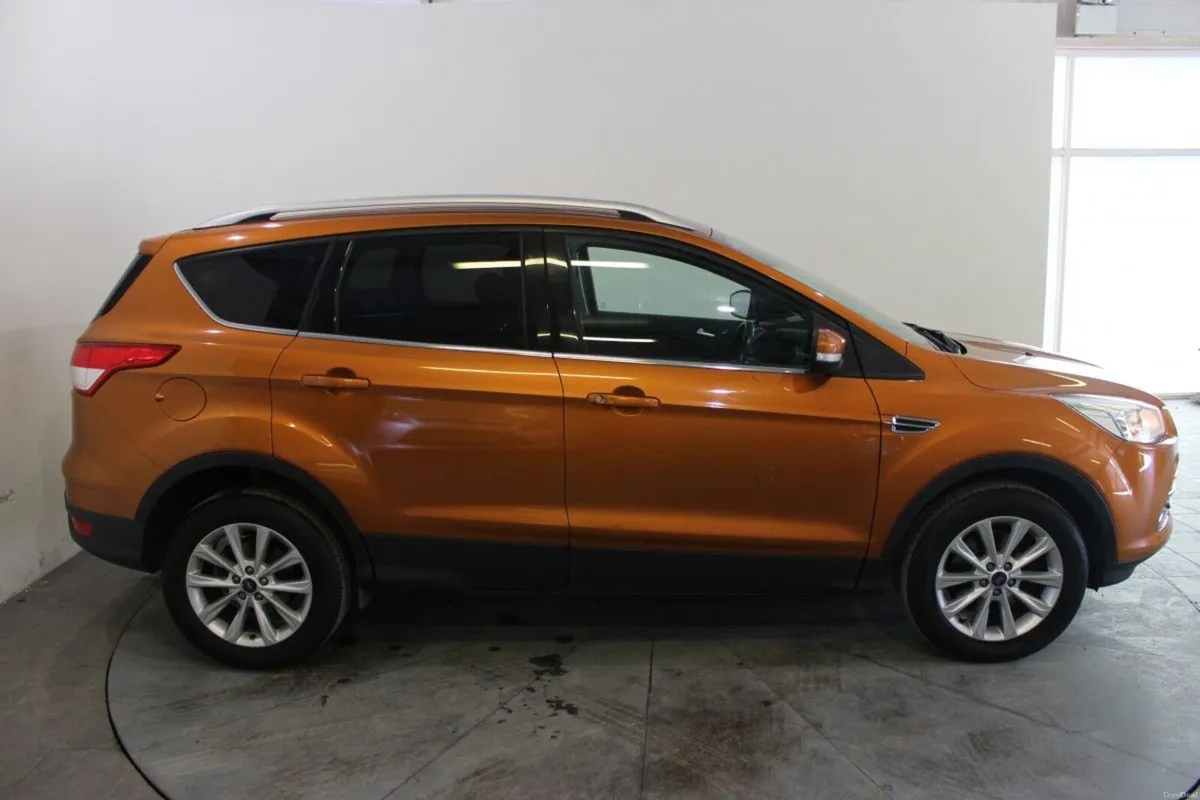 Ford Kuga 2.0TDCI 120PS Titanium - TENDER 38 - Image 3