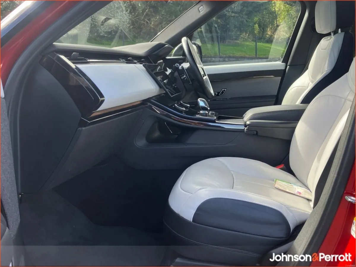 Land Rover Range Rover Sport SWB 3.0 Si6 PHEV SE ( - Image 4