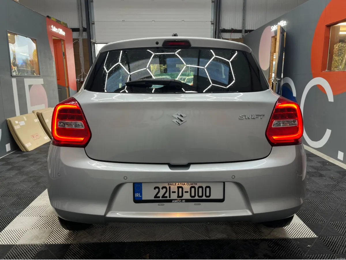 Suzuki Swift 2022 SUZUKI SWIFT XG 1.2 AUTOMATIC / - Image 3