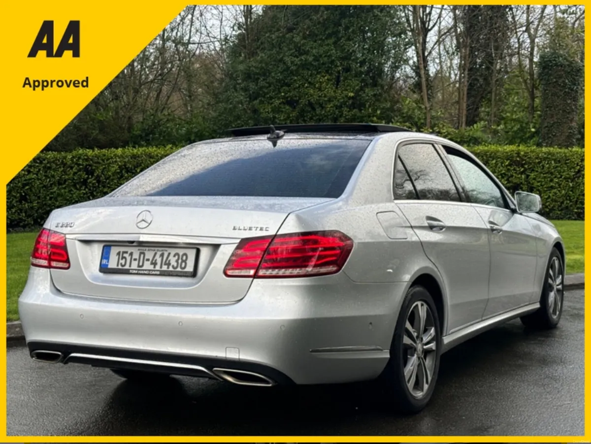 Mercedes-Benz E220 SE PREMIUM 2015 *LOW KLMS* - Image 3