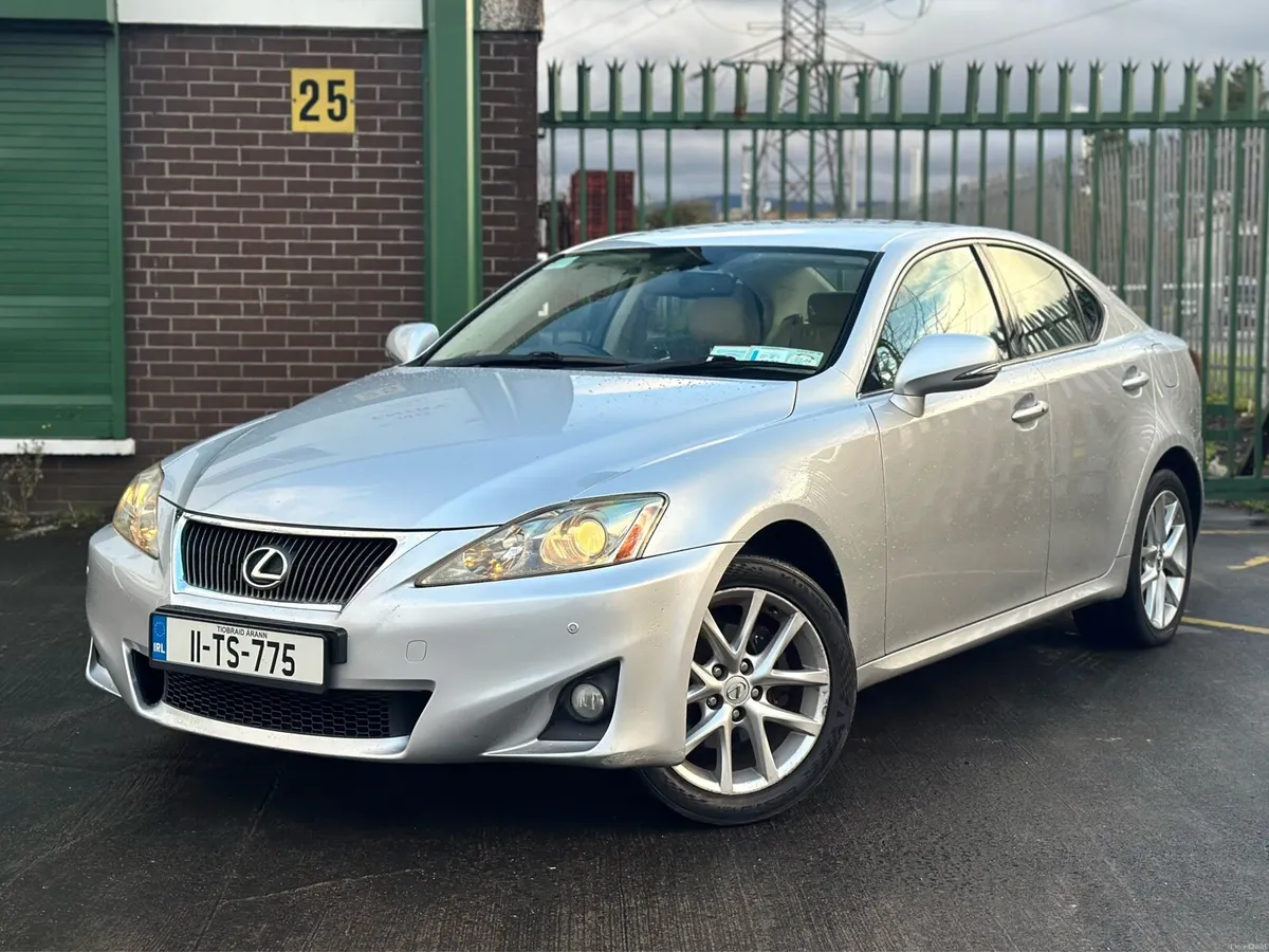 2011 Lexus IS200d 2.2 Diesel 1 Owner - Image 1